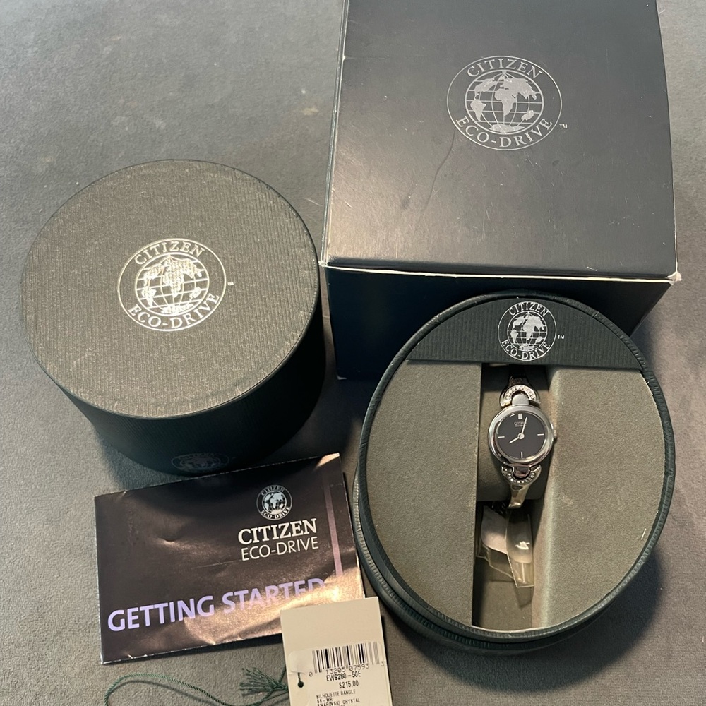 Womens citizen watch NWT